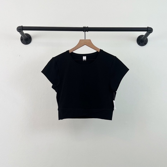 NWT Old Navy Short Sleeve Crossover Cropped Top Black Jack - Picture 7 of 10